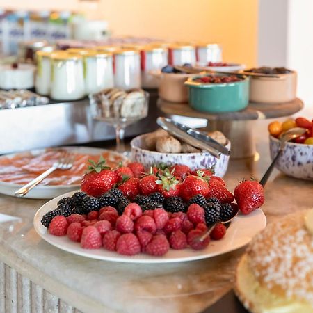 Hotel Tinah Saint-Tropez Zewnętrze zdjęcie
