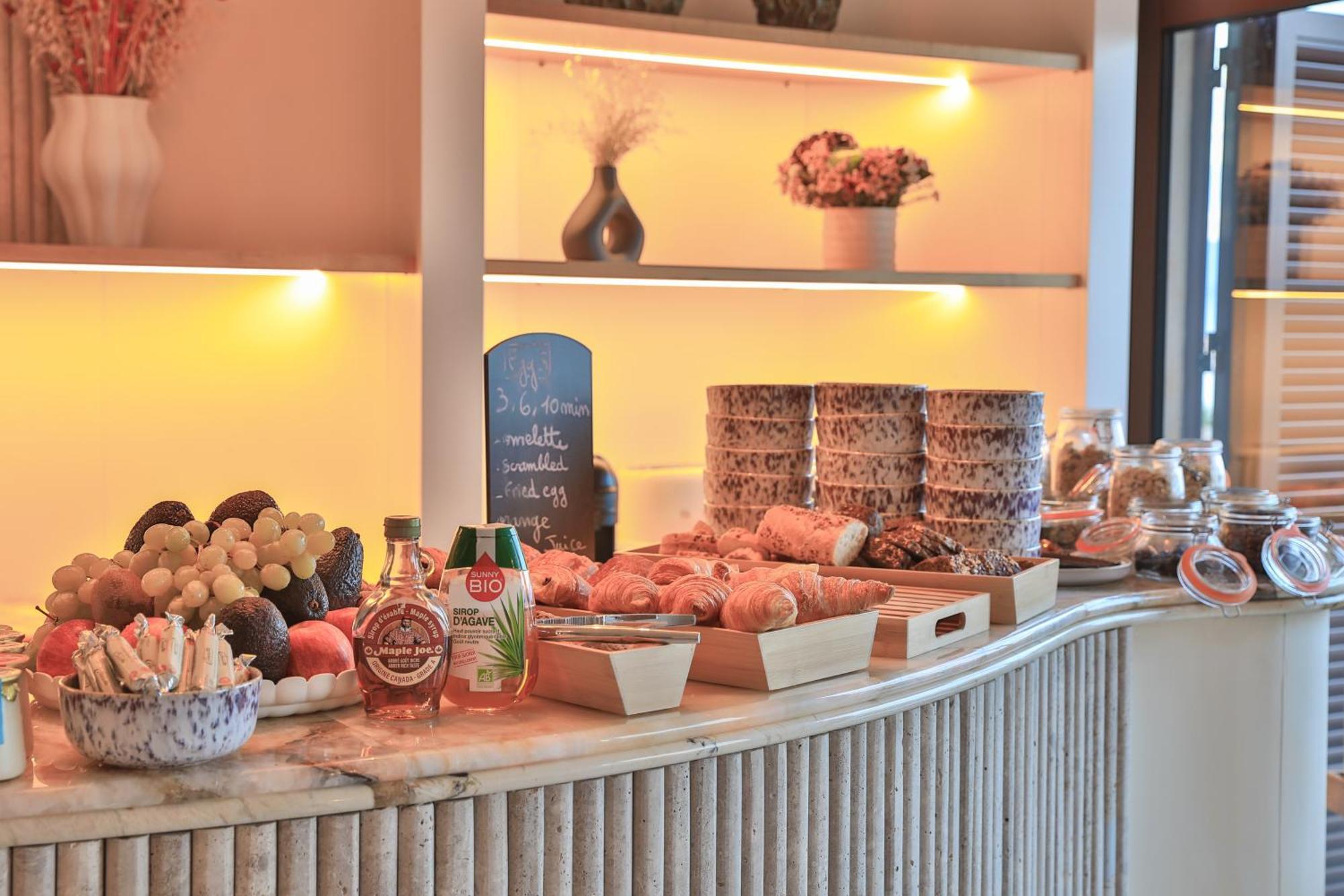 Hotel Tinah Saint-Tropez Zewnętrze zdjęcie