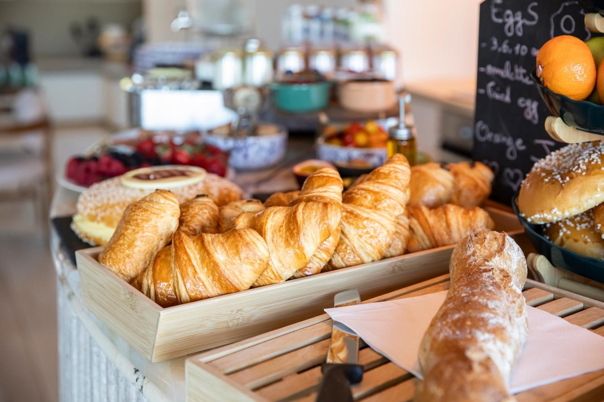 Hotel Tinah Saint-Tropez Zewnętrze zdjęcie